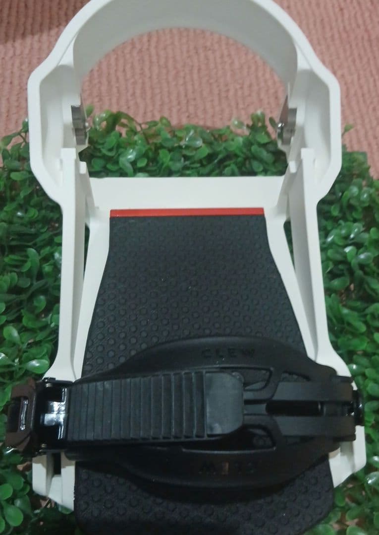 CLEW FREEDOM 1.0 スノーボードビンディングSサイズ