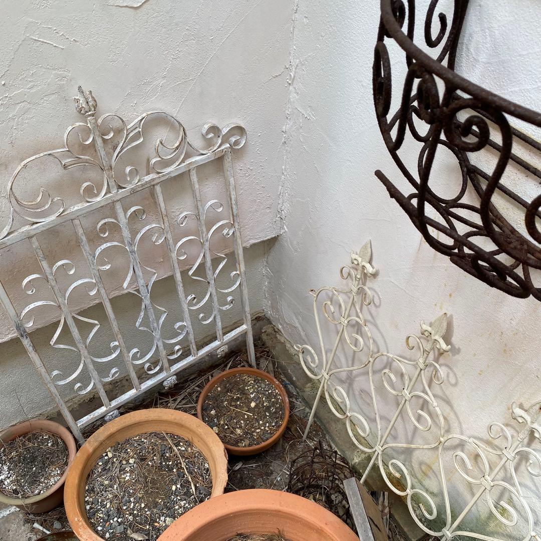 アンティーク　アイアンフェンス ガーデンフェンス 白 シャビーシック