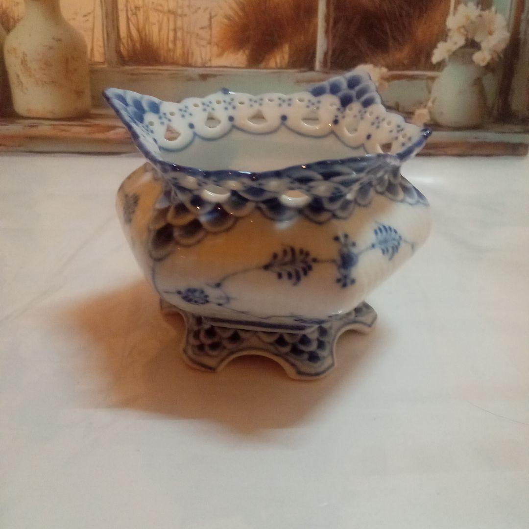 [美品] ロイヤルコペンハーゲンブルーフルーテッドフルレースシュガーポット