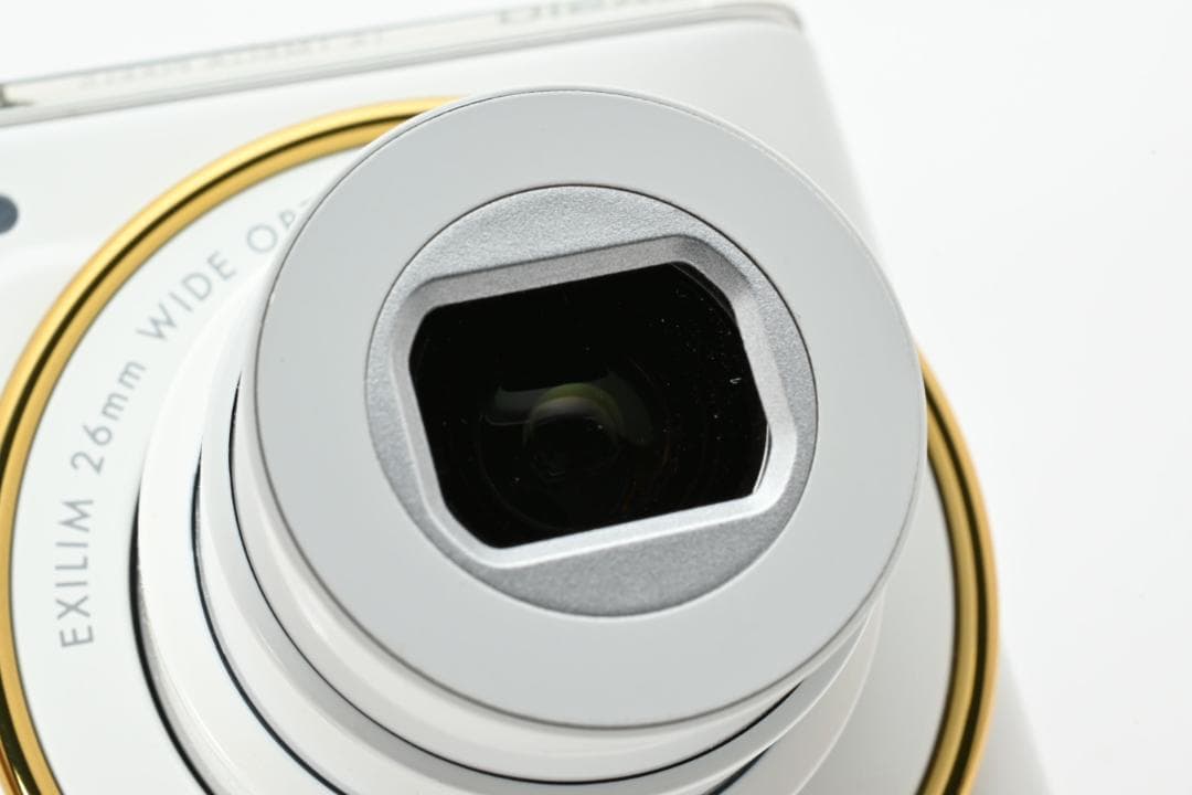 【美品】CASIO EXILIM EX-JE10 ホワイト　動作確認済