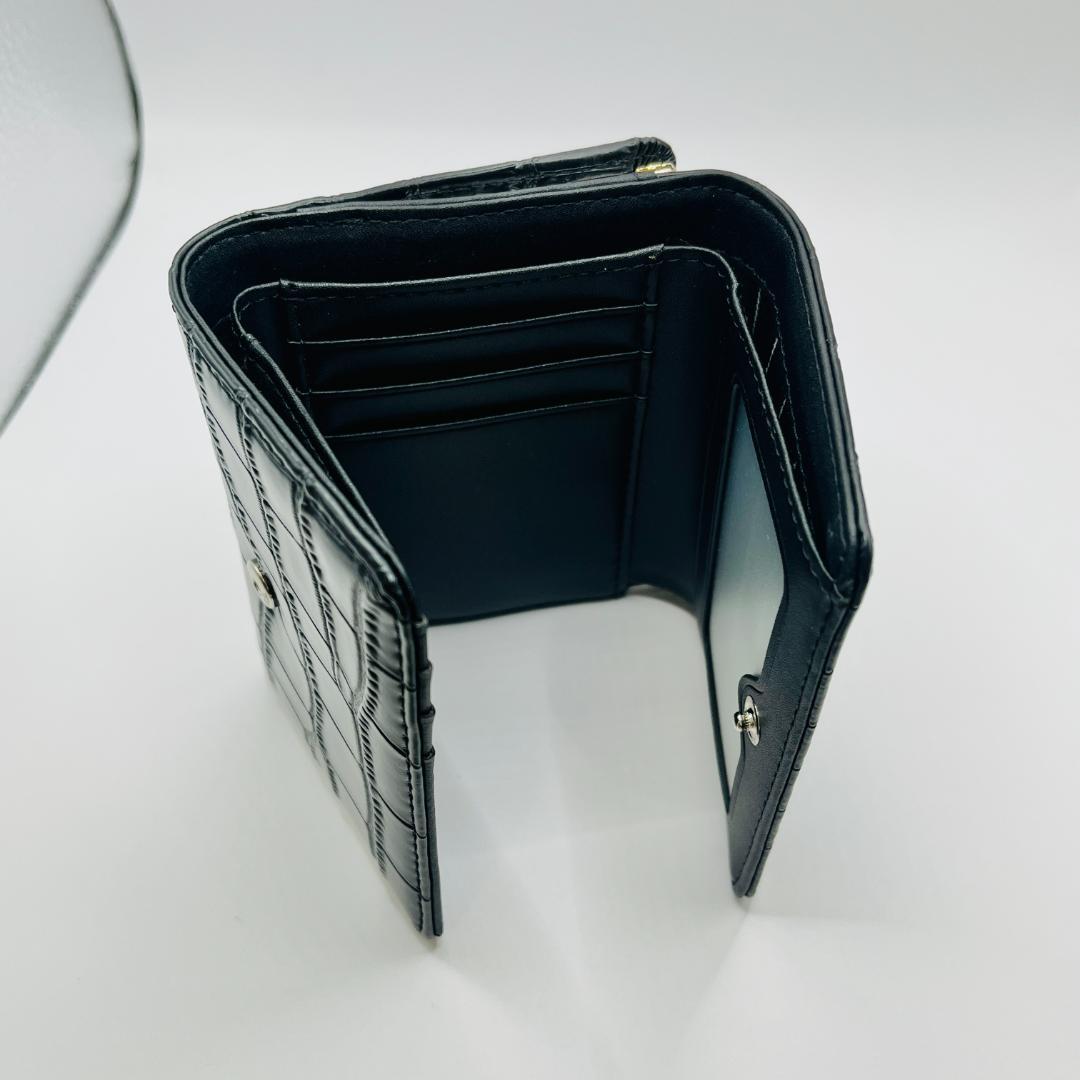Vivienne Westwood 特価 がま口 定番 折財布 黒 ウロコ柄 - メルカリ