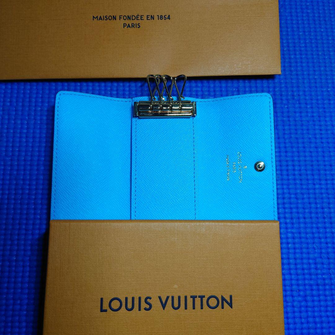 LOUIS VUITTON 4連キーケース