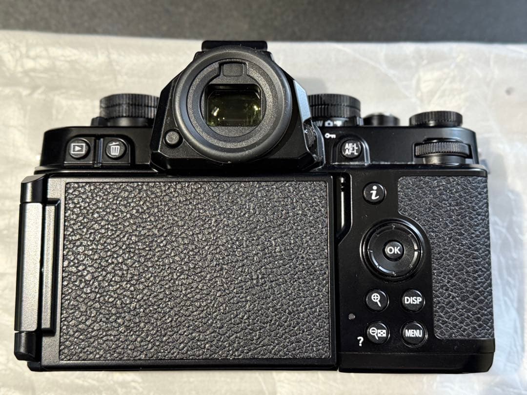 【ジャンク】Nikon Zf ミラーレスカメラ 本体