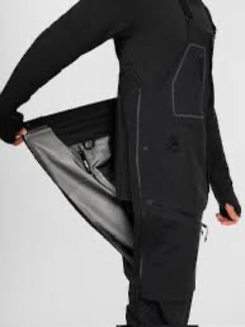 値下げしました！ARMADA GORE-TEXブラックオーバーオールスキーウェア