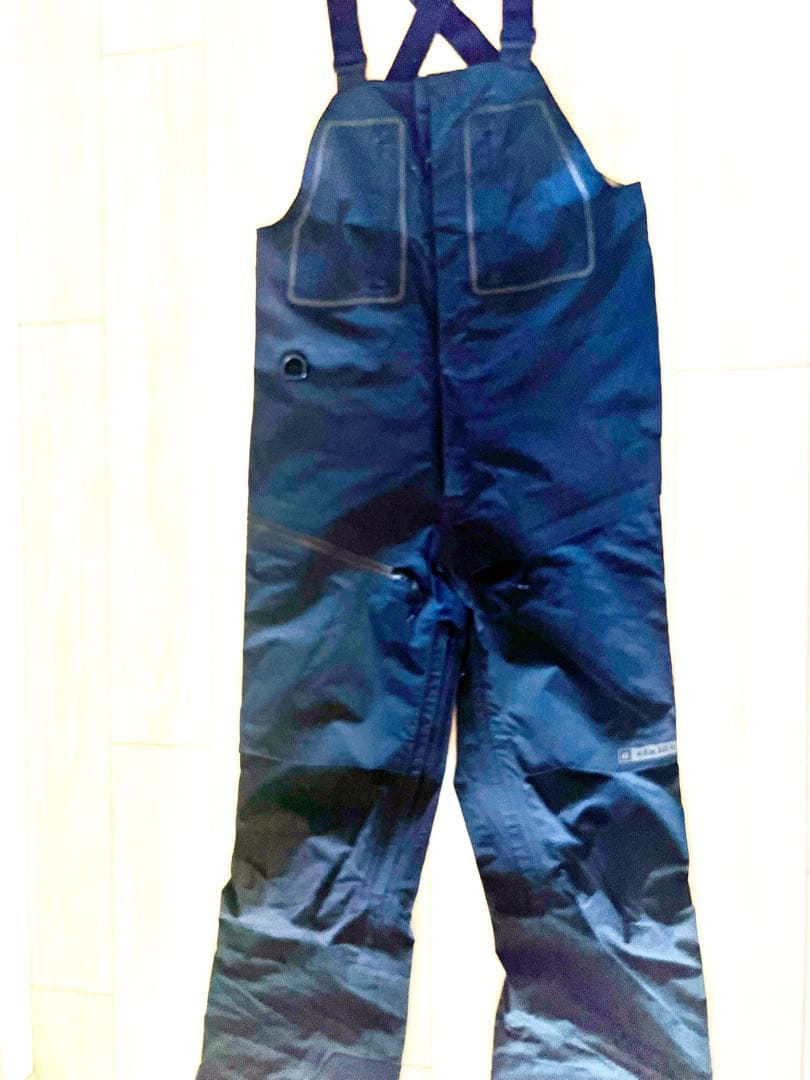 値下げしました！ARMADA GORE-TEXブラックオーバーオールスキーウェア