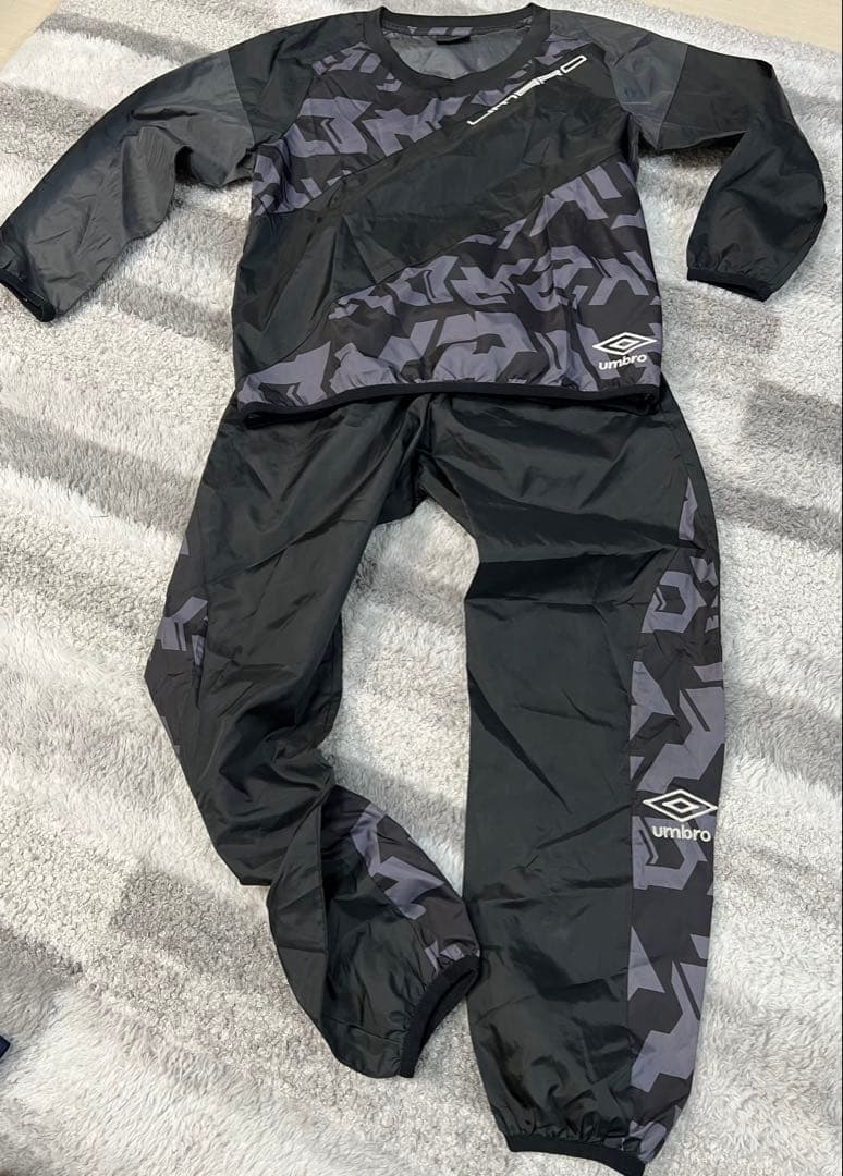 アンブロ umbro ナイロン ピステ 上下 セットアップ 黒 ビッグロゴ