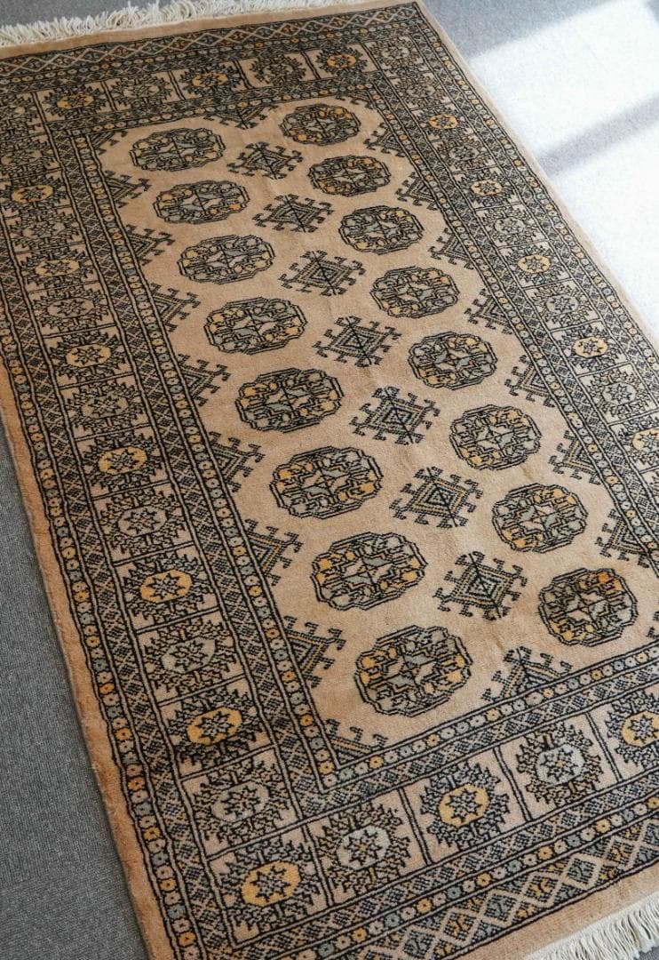 155×94cm パキスタン手織り絨毯 トライバルラグ. ペルシャ絨毯