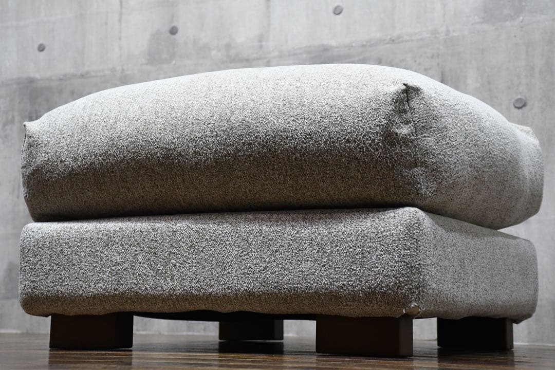 CBC49 シンプルモダン 69cmスクエア型 オットマン フェザークッション