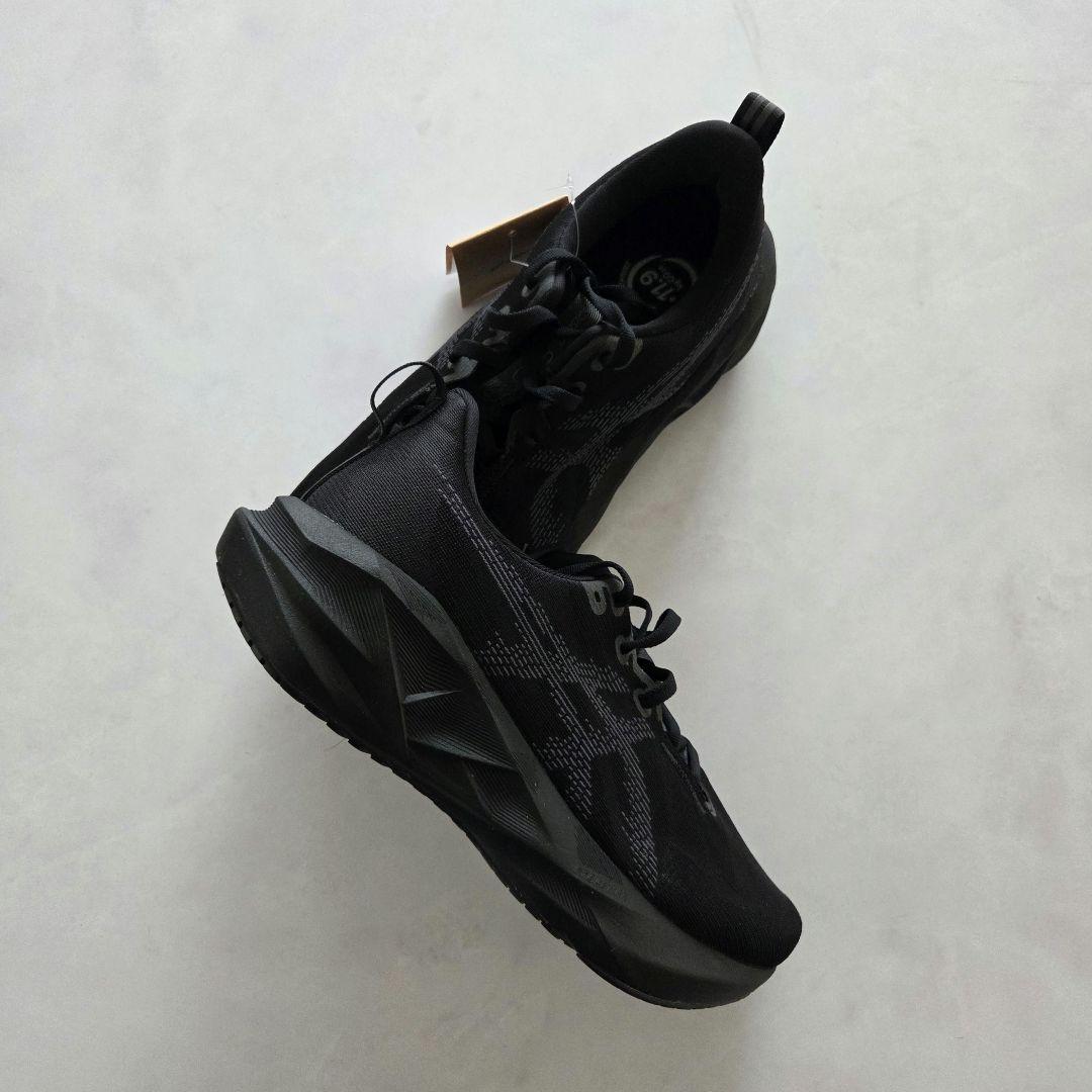 【未使用】ASICS　NOVABLAST 5　WIDE　26.0cm