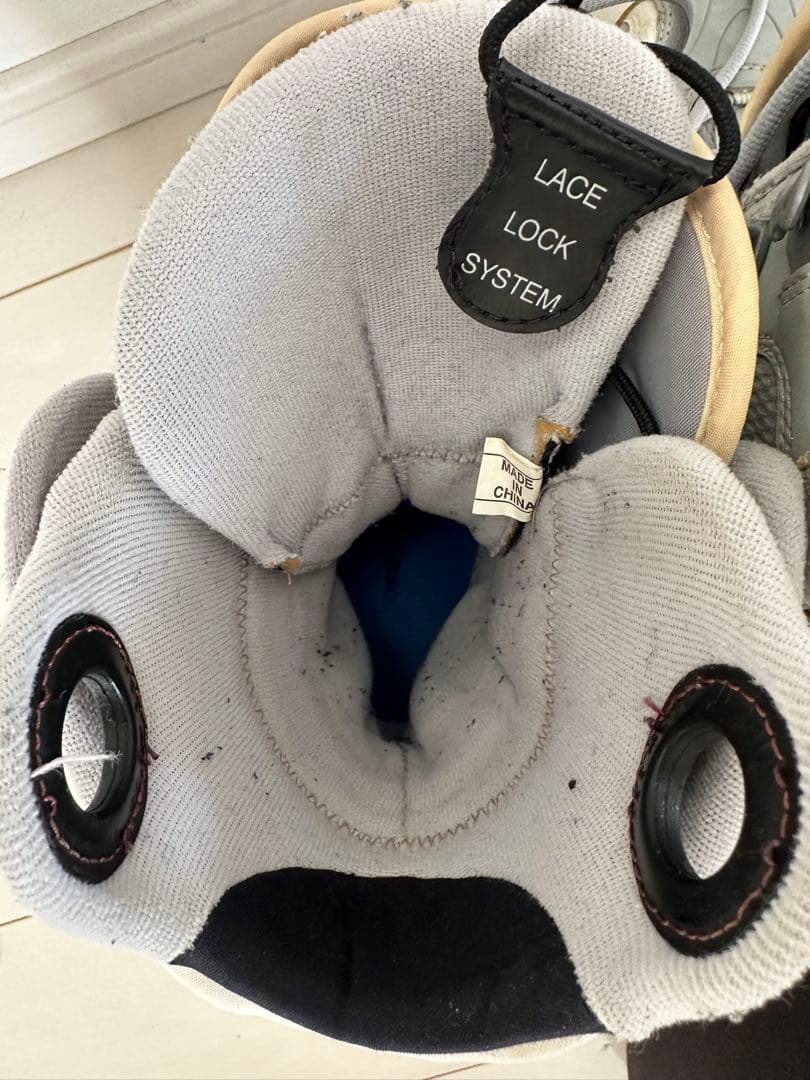 DEELUXE グレー スノーボードブーツ 女性用