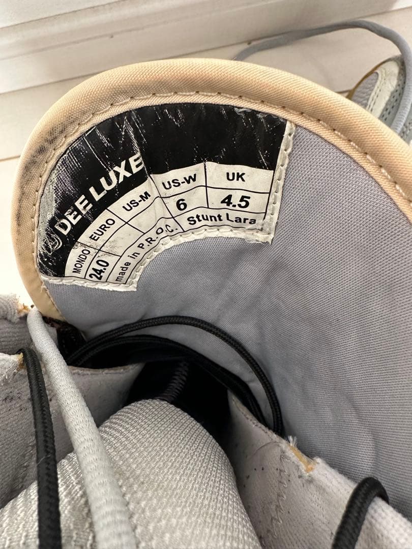 DEELUXE グレー スノーボードブーツ 女性用