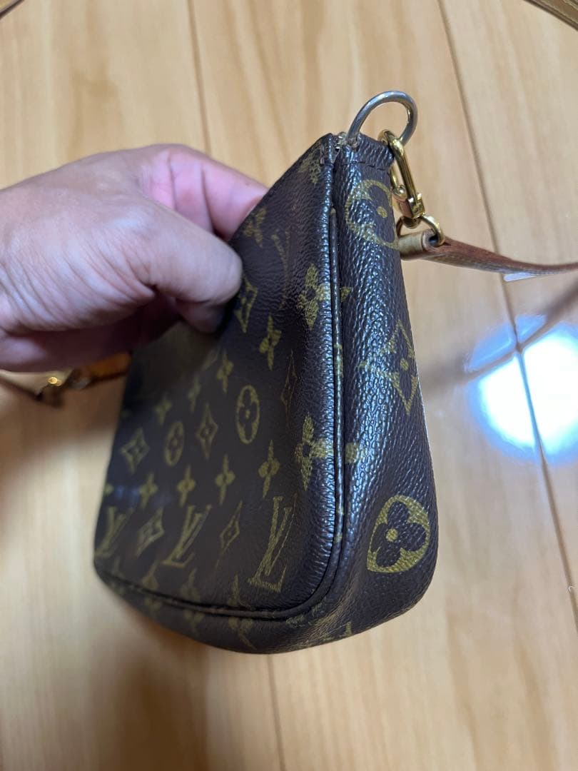 Louis Vuitton ポシェットアクセソワール