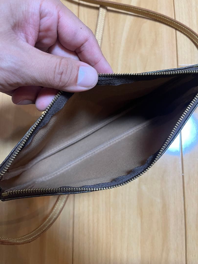 Louis Vuitton ポシェットアクセソワール