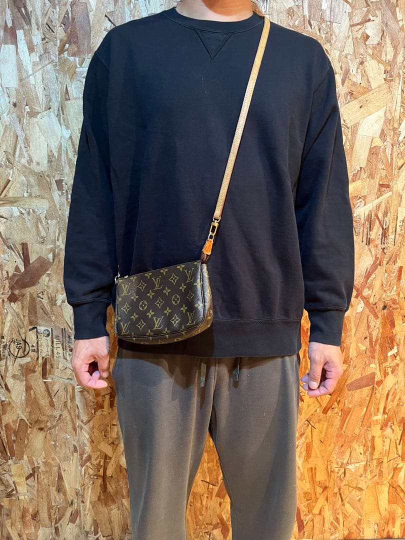 Louis Vuitton ポシェットアクセソワール
