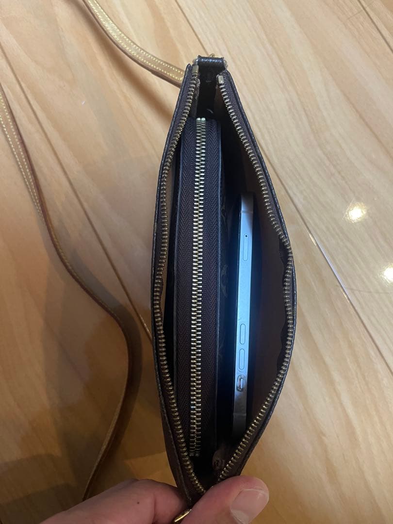 Louis Vuitton ポシェットアクセソワール