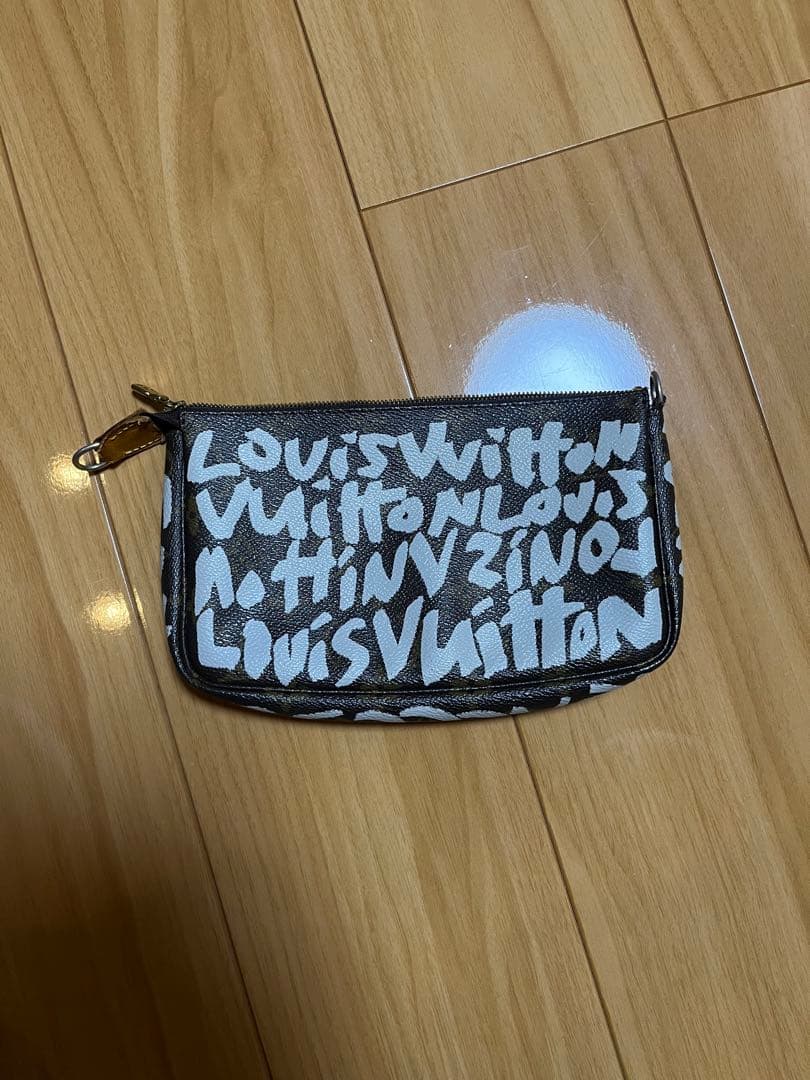 Louis Vuitton ポシェットアクセソワール