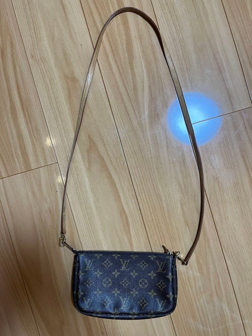 Louis Vuitton ポシェットアクセソワール