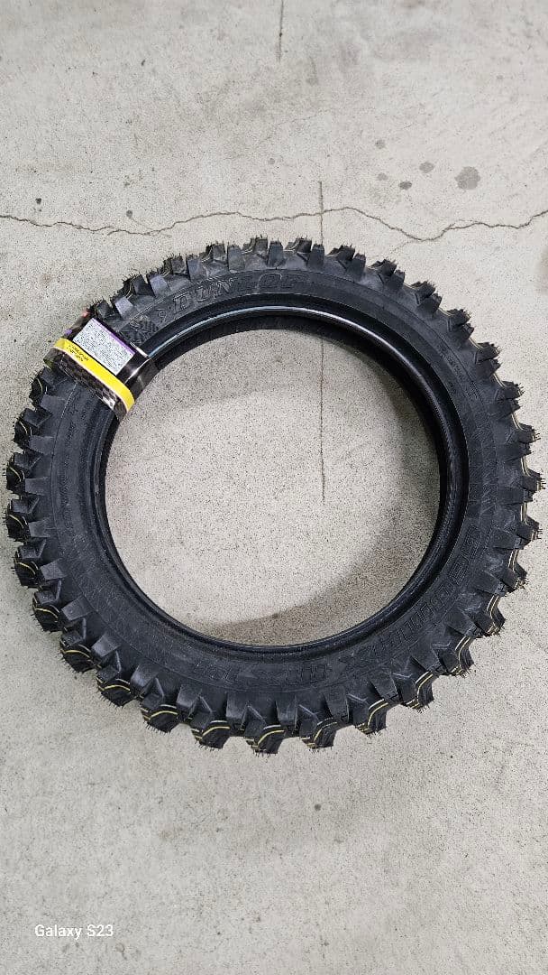 オフロードタイヤ 110/100-18 新品 2024年製　エンデューロ