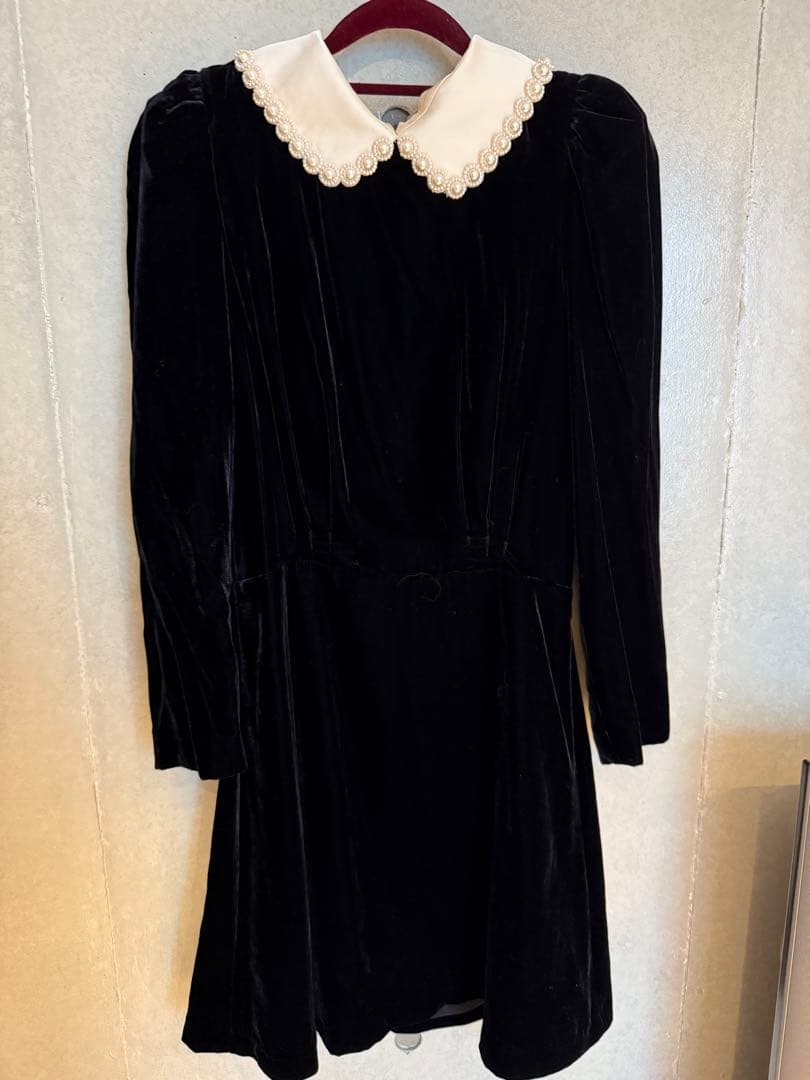 新品タグ付き⭐︎SANDRO ベルベットミニワンピース ファッション