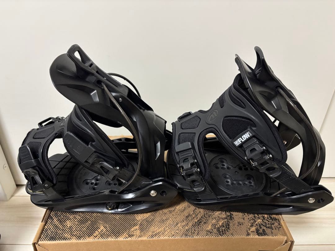 FLOW スノーボードビンディング ブラック　フロー