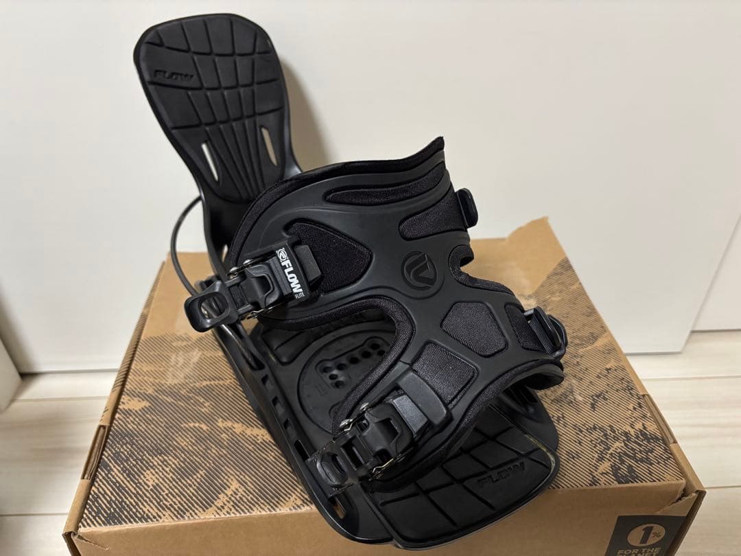 FLOW スノーボードビンディング ブラック　フロー