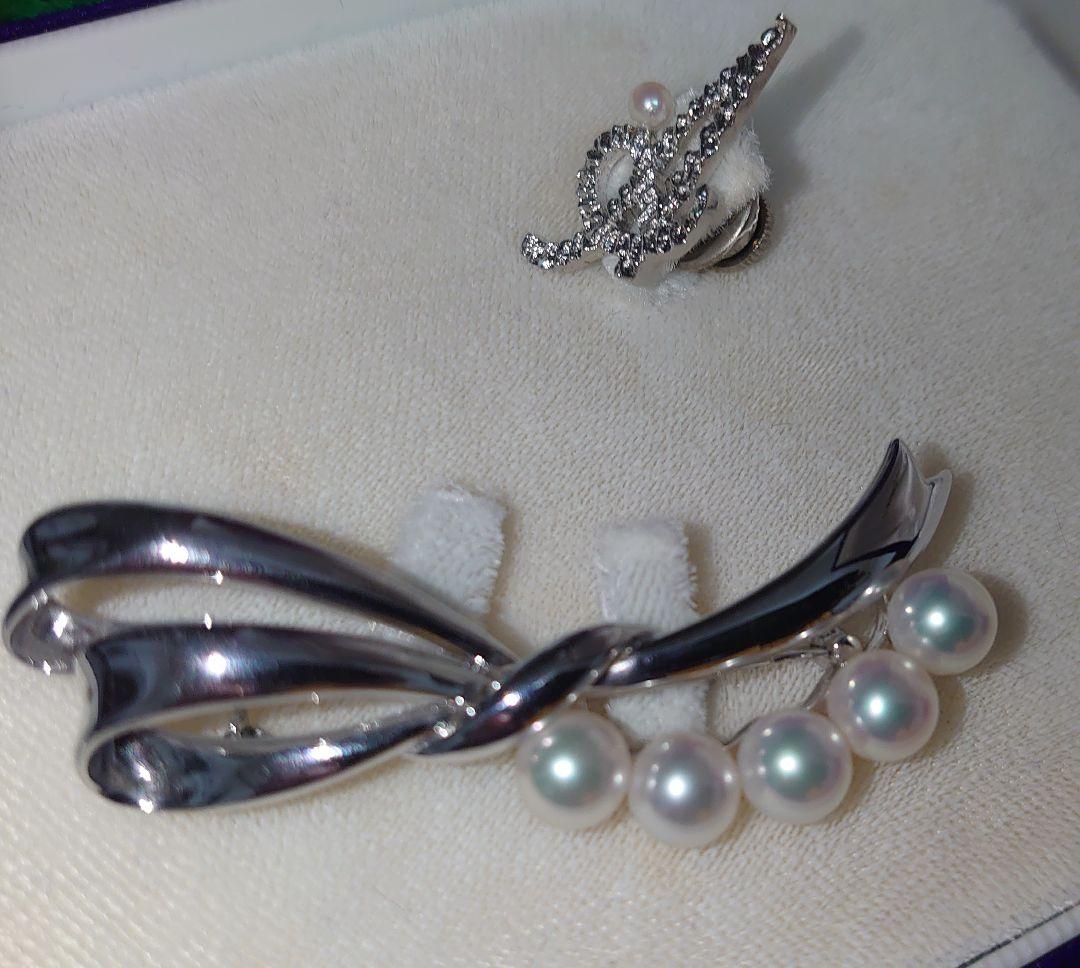 Tasaki アコヤ真珠　シルバーリボンデザインの　ブローチ