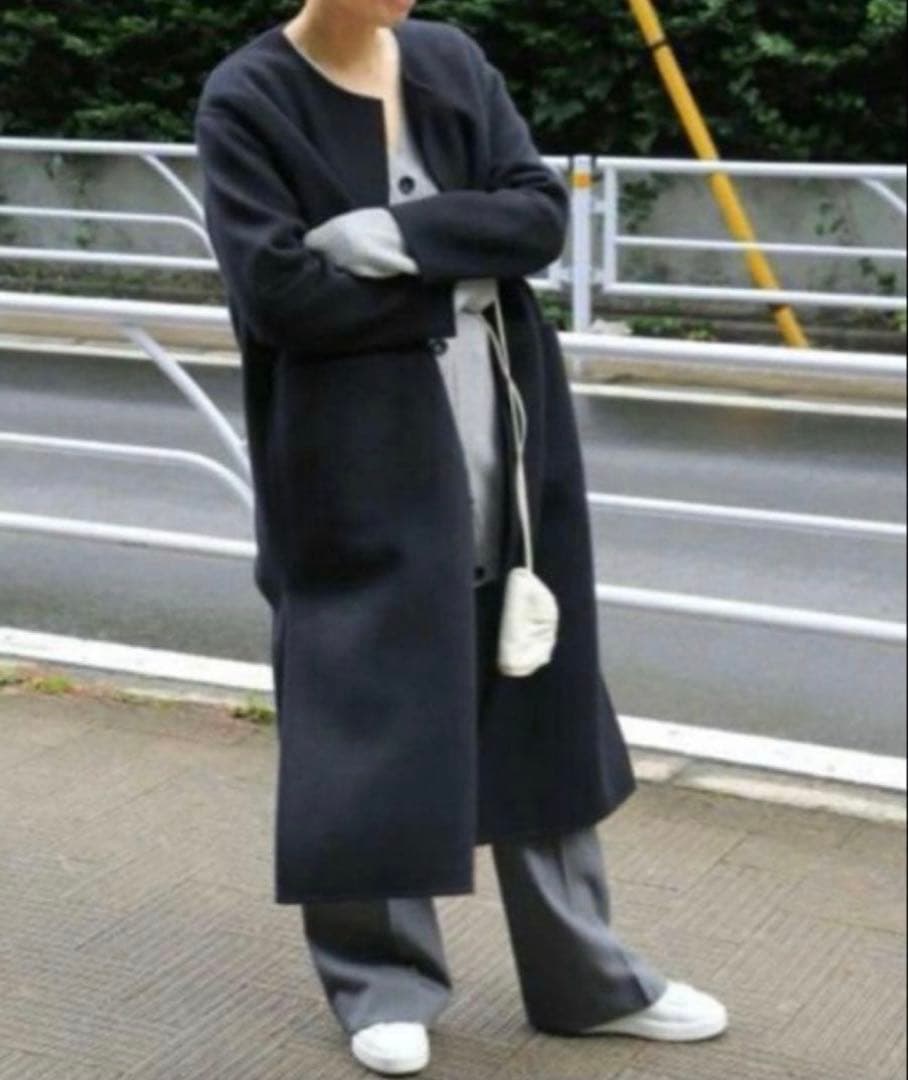 【美品】ミューズドゥーズィエムクラス　ノーカラーリバーロングコート36