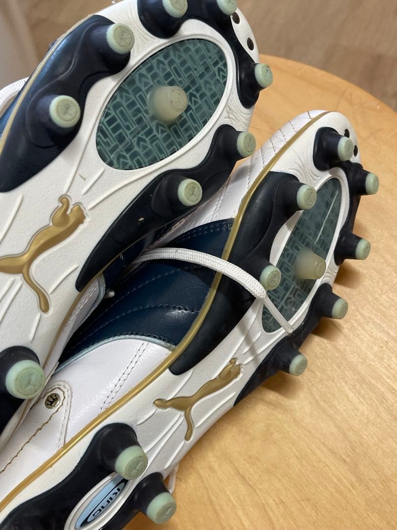 PUMA MARADONA 10 スパイクシューズ ホワイト/オレンジ