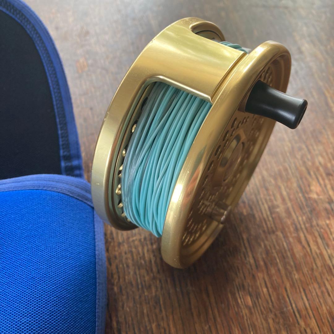 er LA 4.0W フライリール