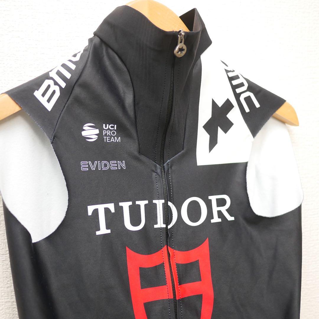 選手支給品 チューダープロサイクリング Tudor アソス ジレ S11 プロ