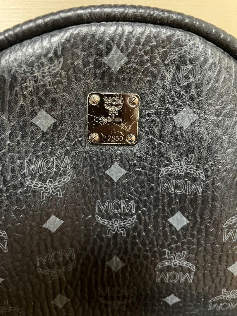 MCM ブラックレザーリュック P2850 ラージサイズ 正規品