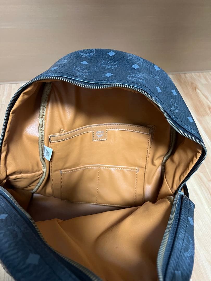 MCM ブラックレザーリュック P2850 ラージサイズ 正規品