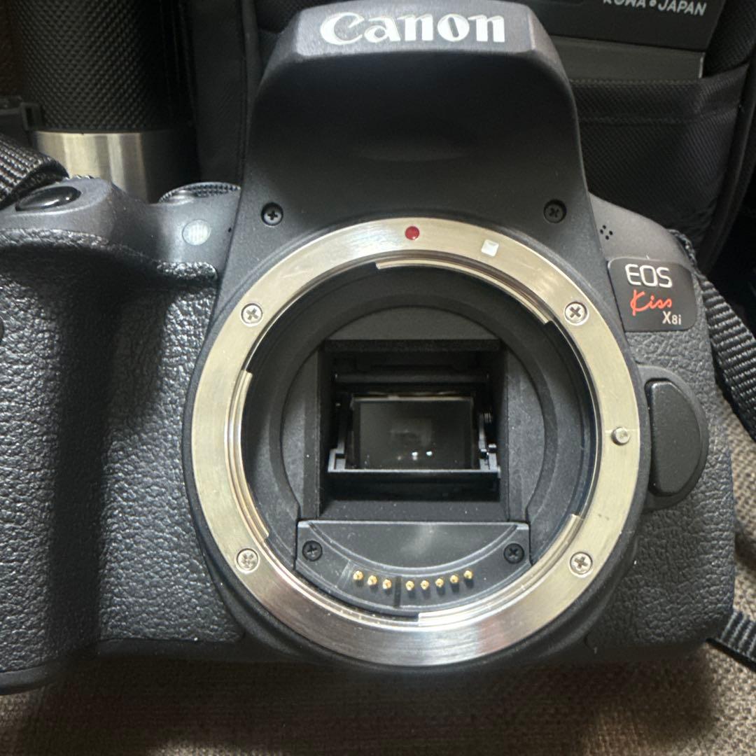 Canon EOS Kiss X8i 一眼レフ ダブルレンズ ストロボセット