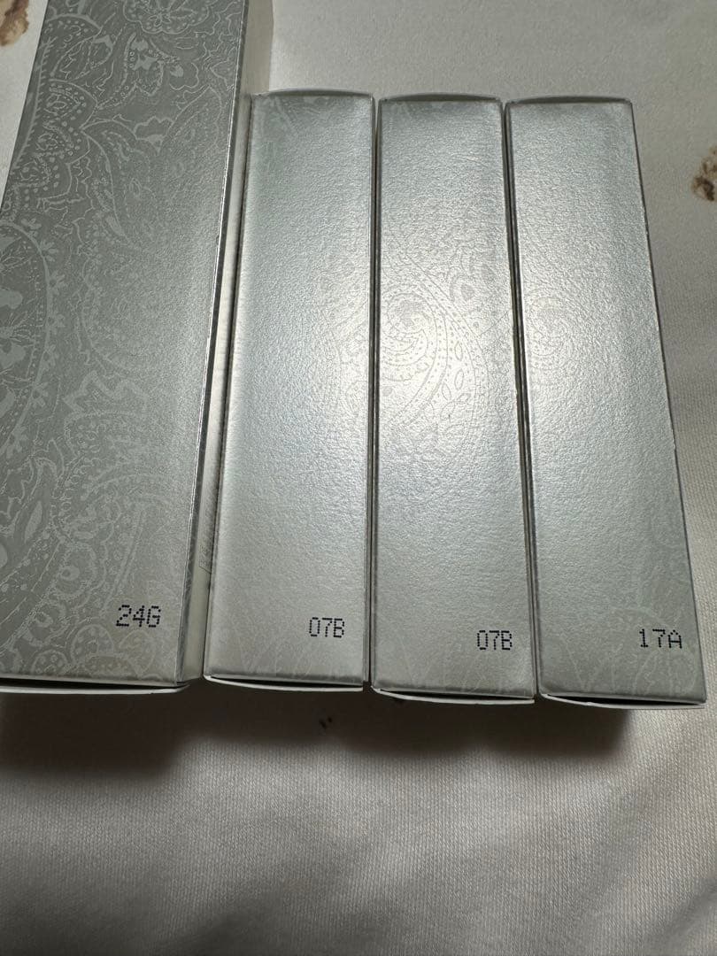 土日限定＆お値下不可★【新品】カバーマーク デイクリーム➕ミニサイズ3本付