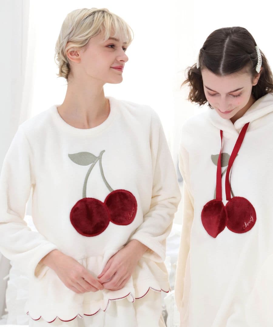 ナルエー ムーンターン チェリー さくらんぼ パジャマ