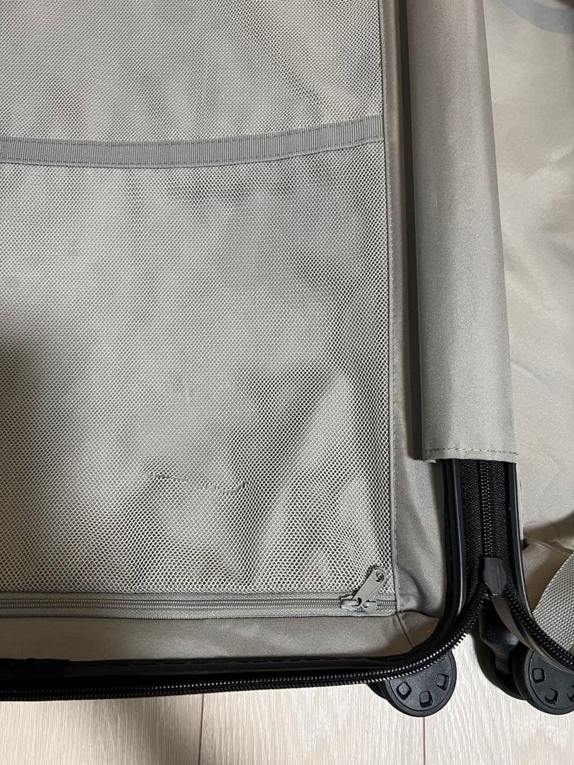 MUJI 無印良品　ハードキャリーケース（７５Ｌ） ベージュ　鍵付き