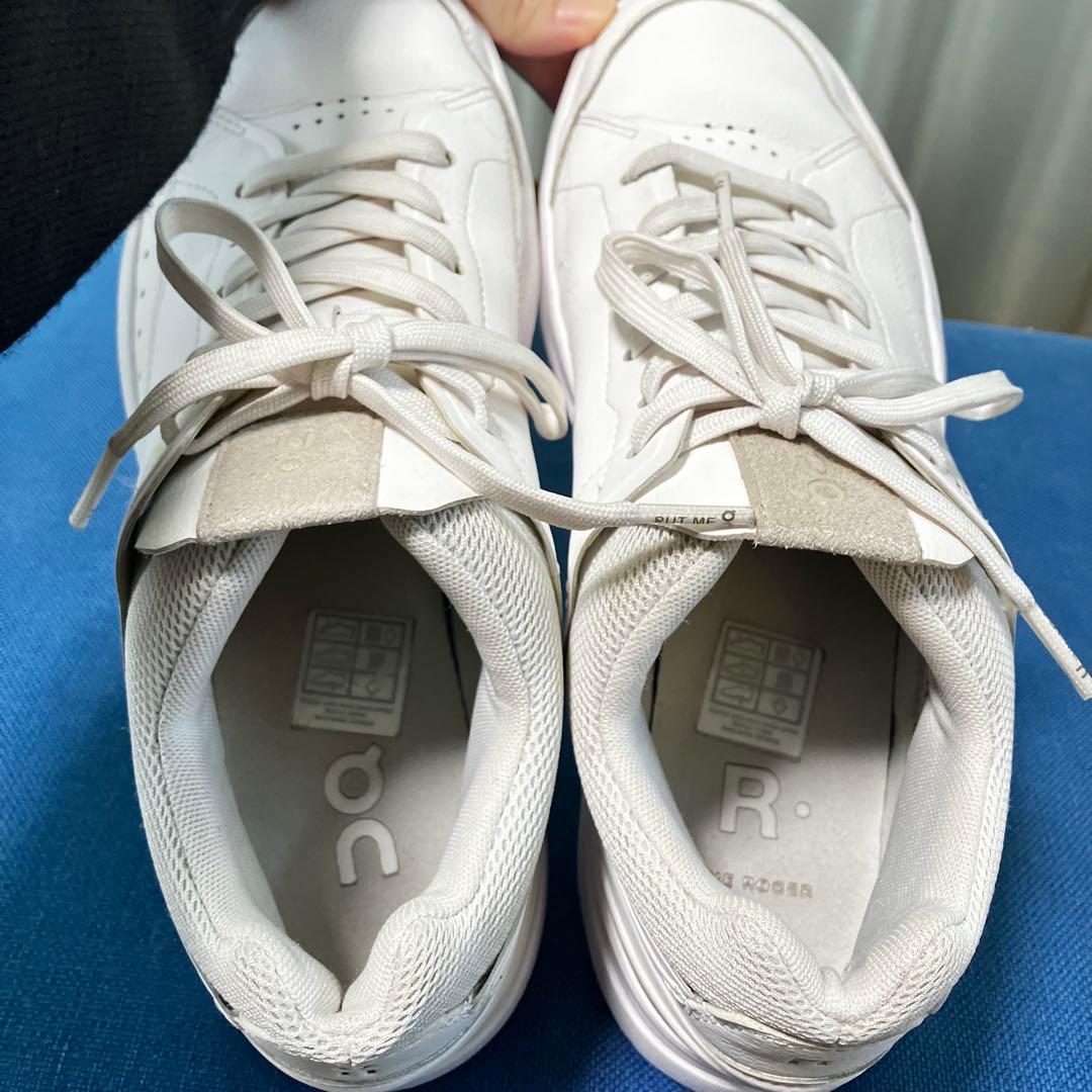 On THE ROGER オン ロジャー センターコート ホワイト 27cm