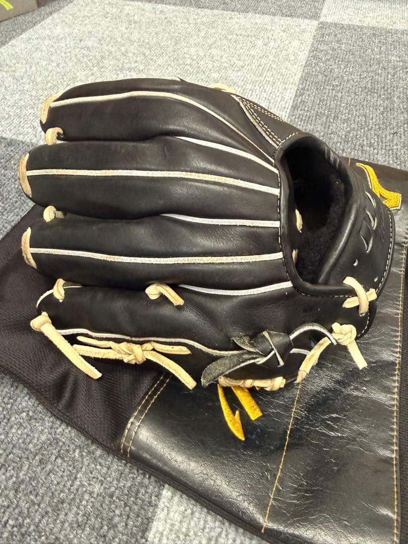 ミズノプロ 硬式内野手用 5DNA 黒 収納袋付き サイズ8