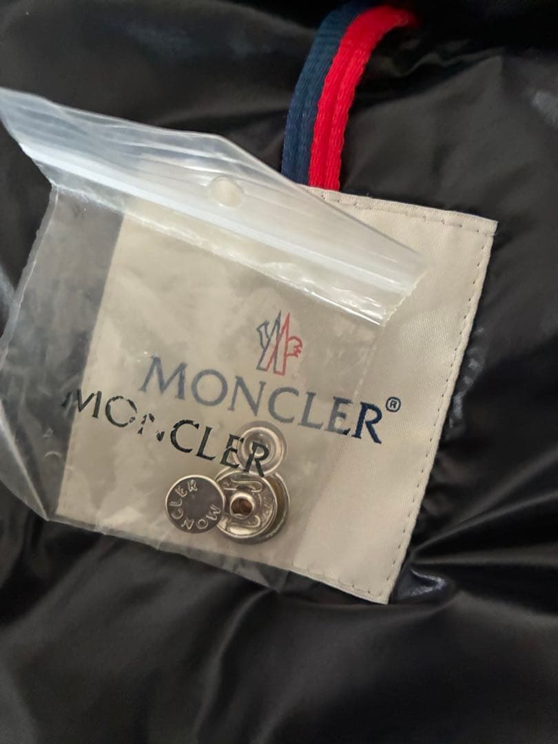MONCLER モンクレール ブラック ダウンジャケット