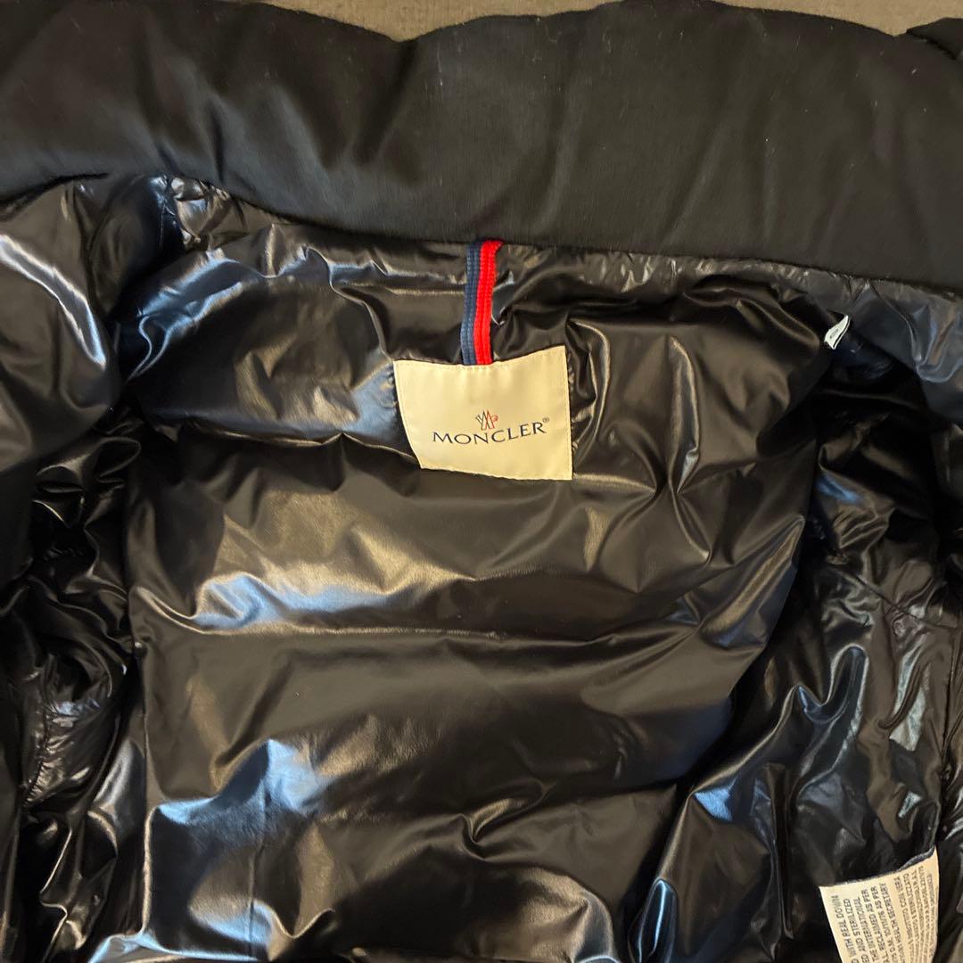 MONCLER モンクレール ブラック ダウンジャケット