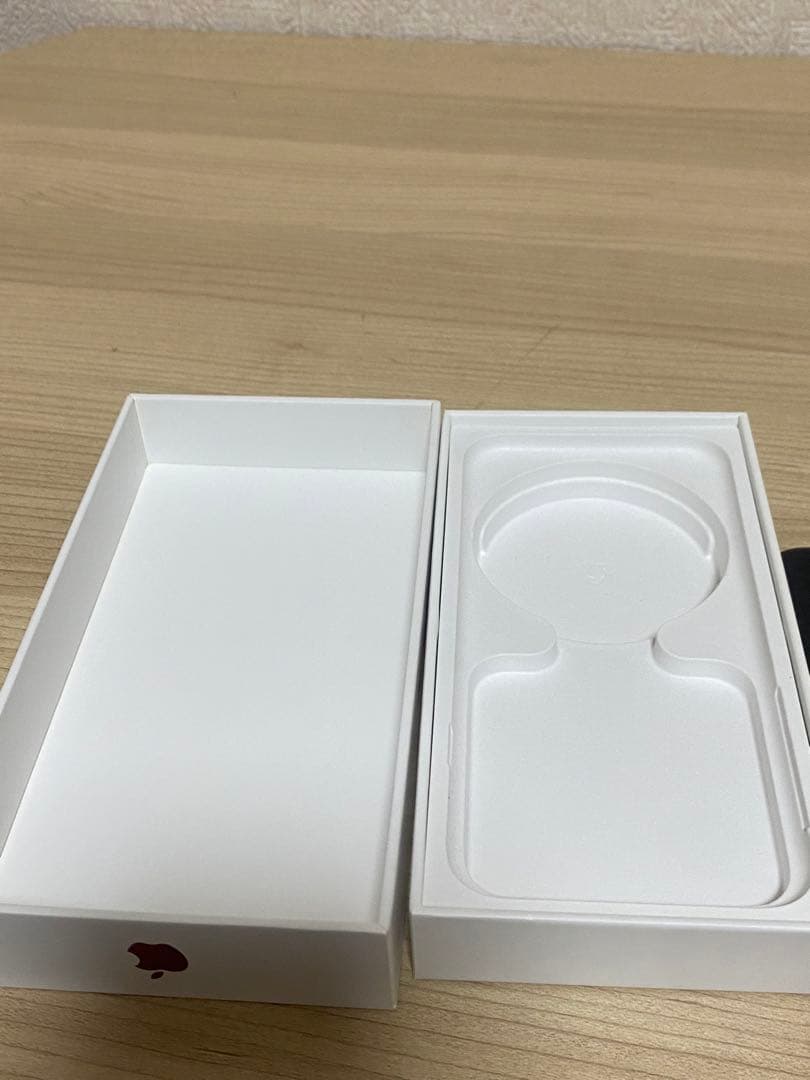 iPhone SE第二世代　本体　箱付き　SIMフリー