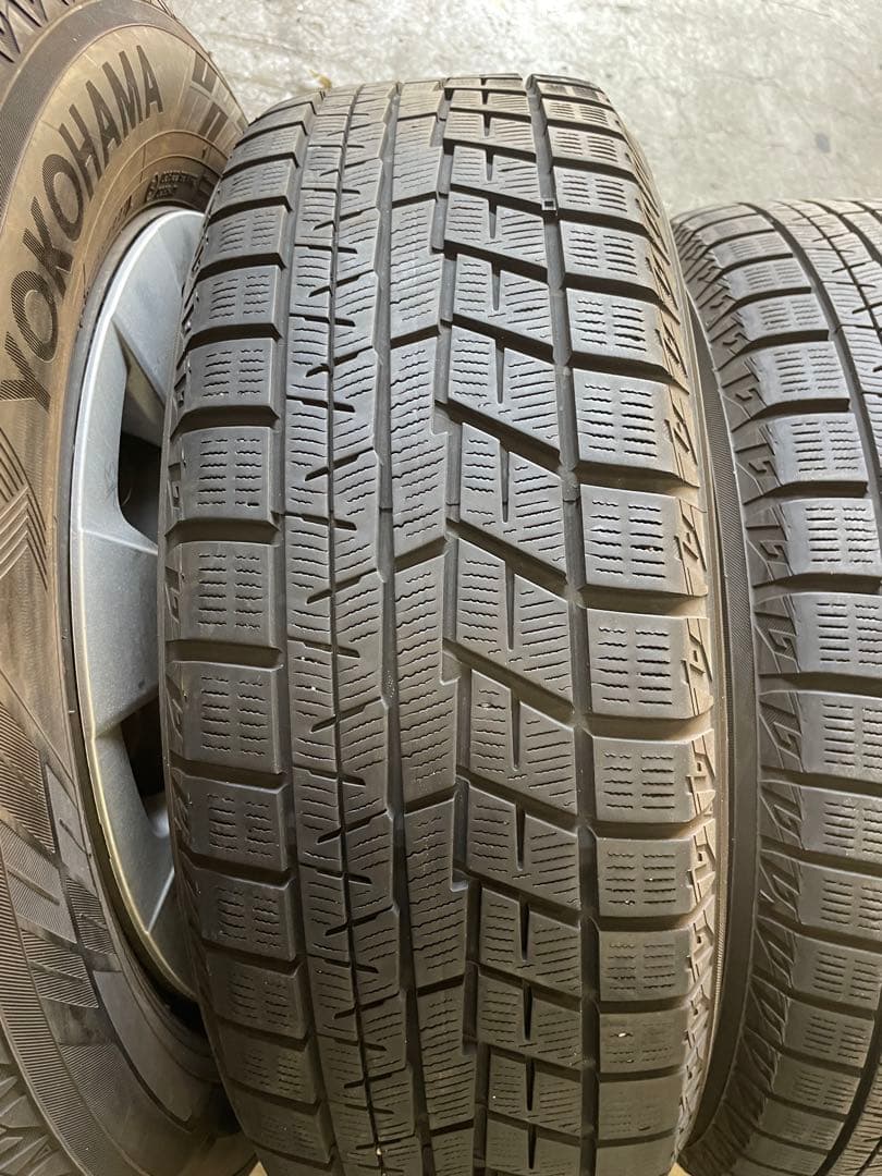 Raa 様カローラ　スポーツ、ツーリング、プリウスなど195/65R15