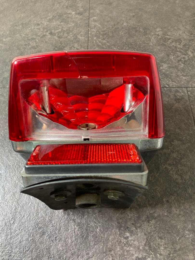 GN125 - 2F テールライト テールランプ 純正 - メルカリ