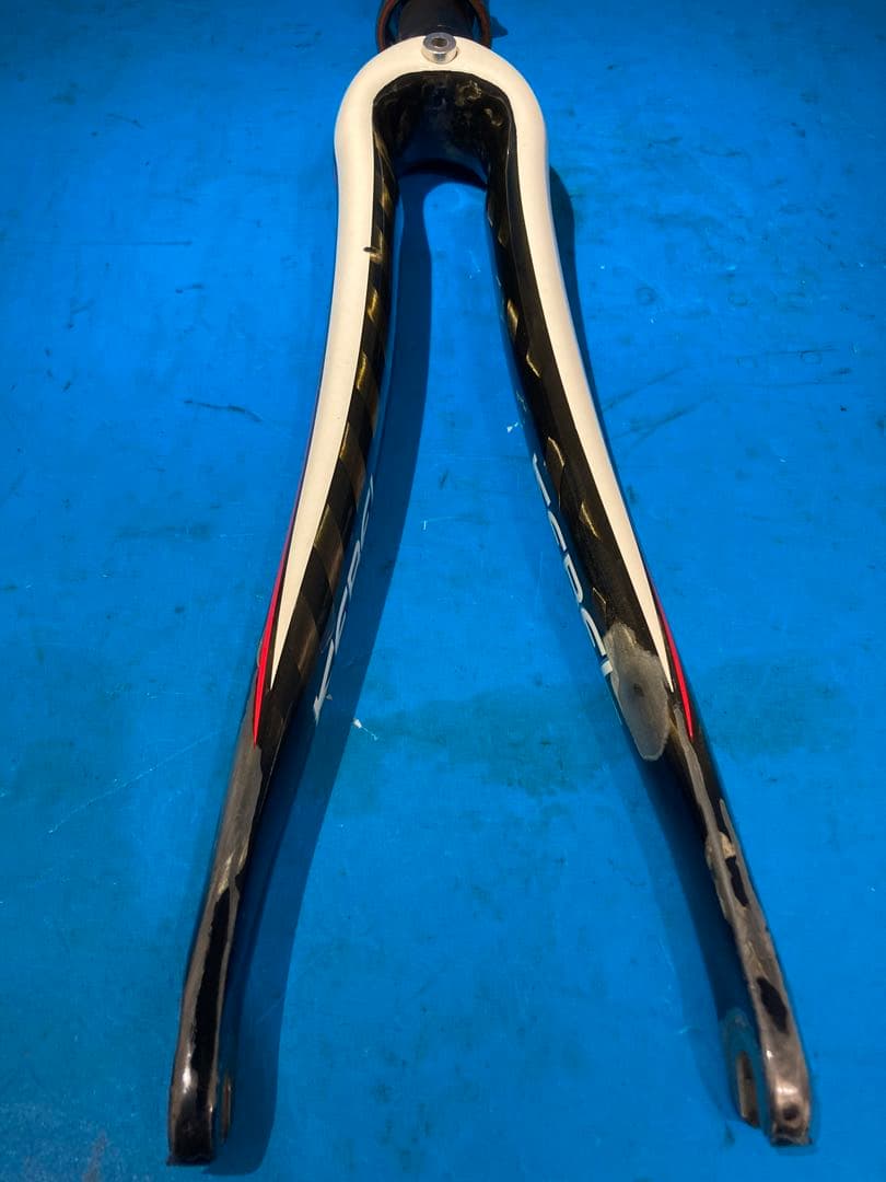 ◻️KUOTA KEBEL フルカーボンフロントフォーク ヘッドパーツ付