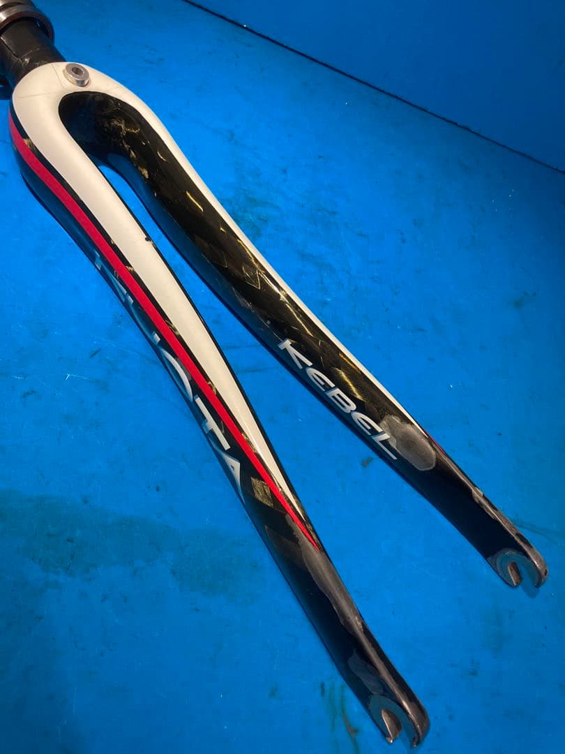 ◻️KUOTA KEBEL フルカーボンフロントフォーク ヘッドパーツ付