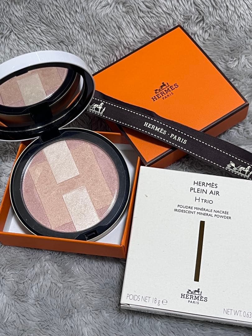 【エルメス】フェイスパウダー Hトリオ ナクレ 01