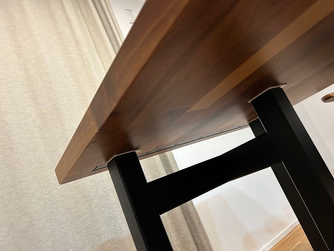 Mochi様専用BLACK ELEPHANTダイニングテーブルアーム付き椅子①