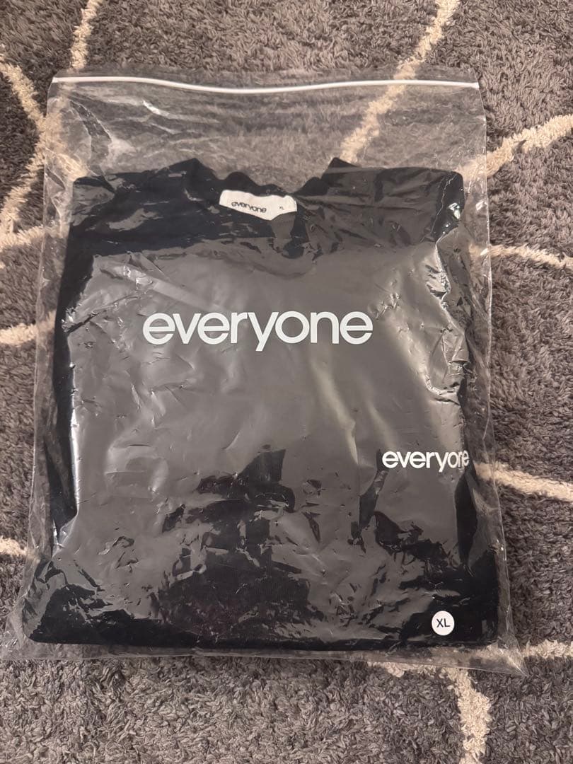 トップス everyone original logo crew sweat BLACK
