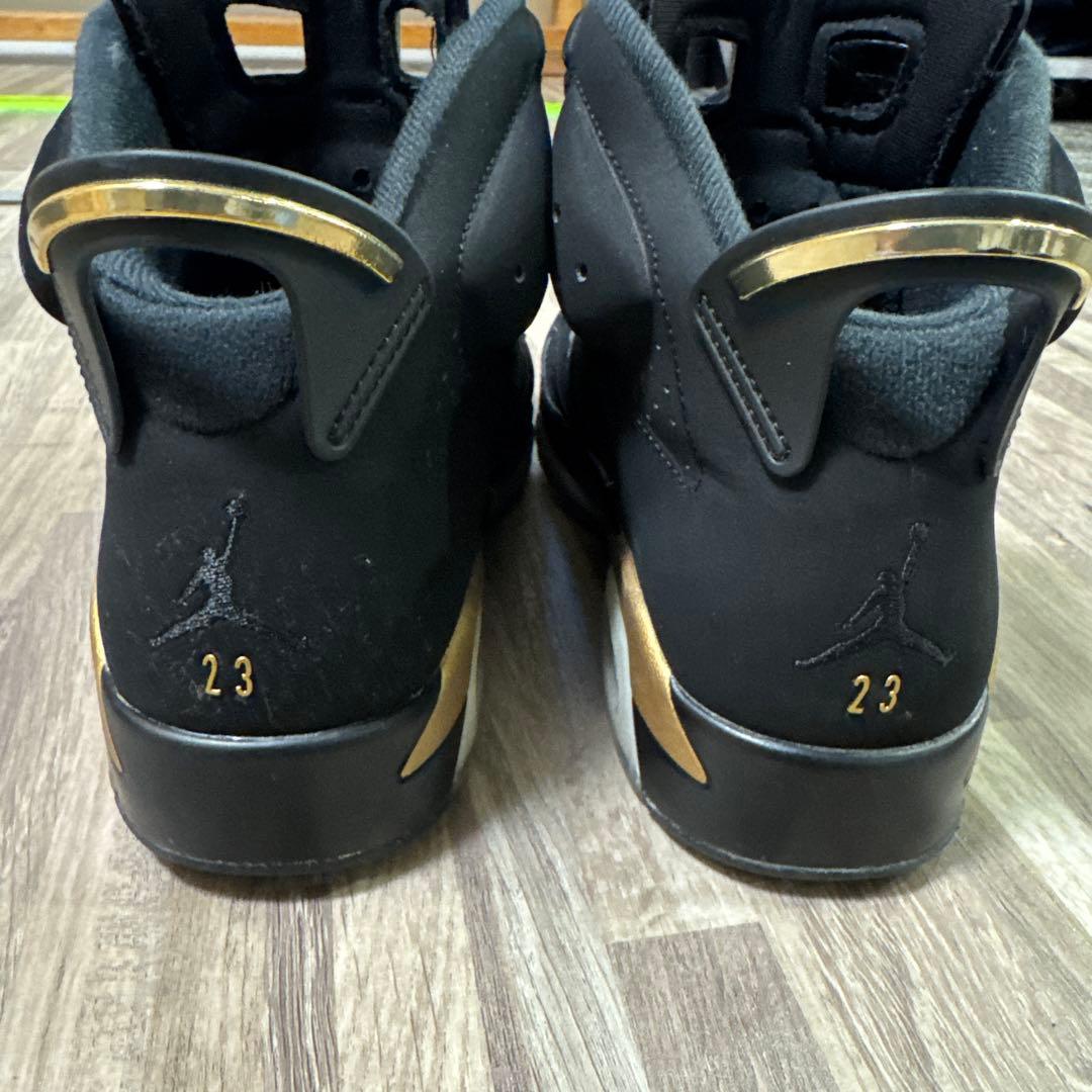 エアジョーダン6 ブラック ゴールドアクセント