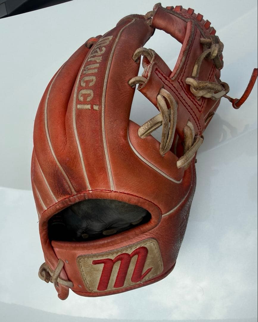 マルーチ 内野手用 硬式グローブ 11.5インチ ウィルソン86型に似ている